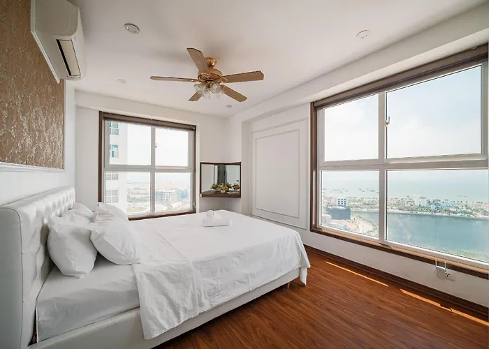 Three-bedroom House With Sea View Appartement *