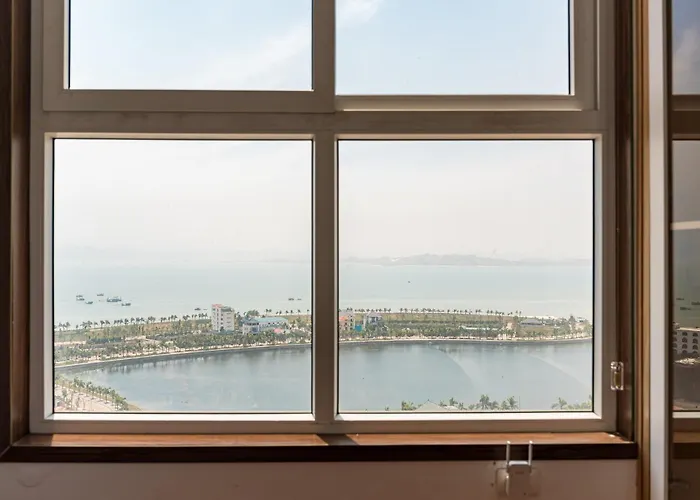 Appartement Three-bedroom House With Sea View *
